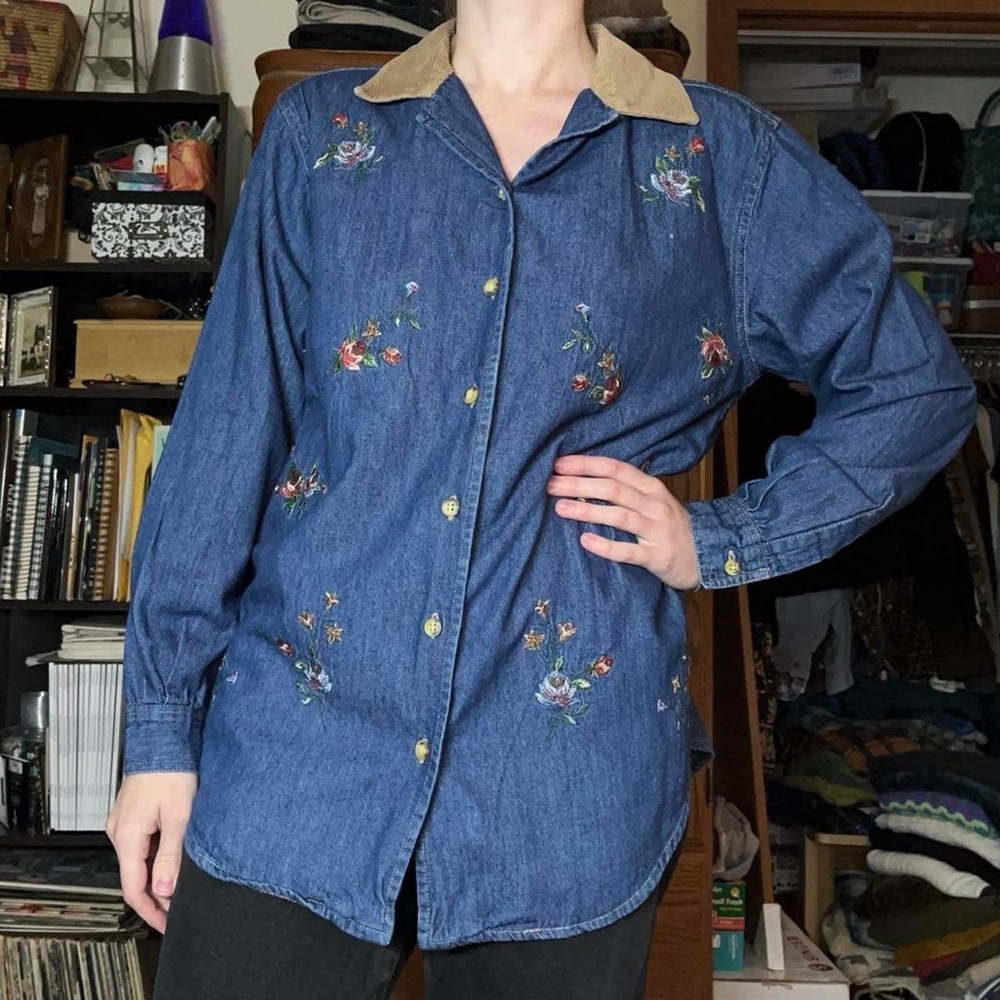 90s Capacity Embroidered Floral Denim Button-Up Shirt Blouse Size M Corduroy - Picture 7 of 13